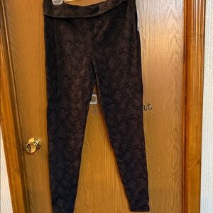 Black Patterned workout Leggings